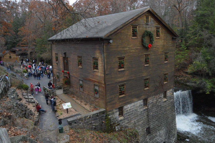 Christmas-Lanterman's-Mill